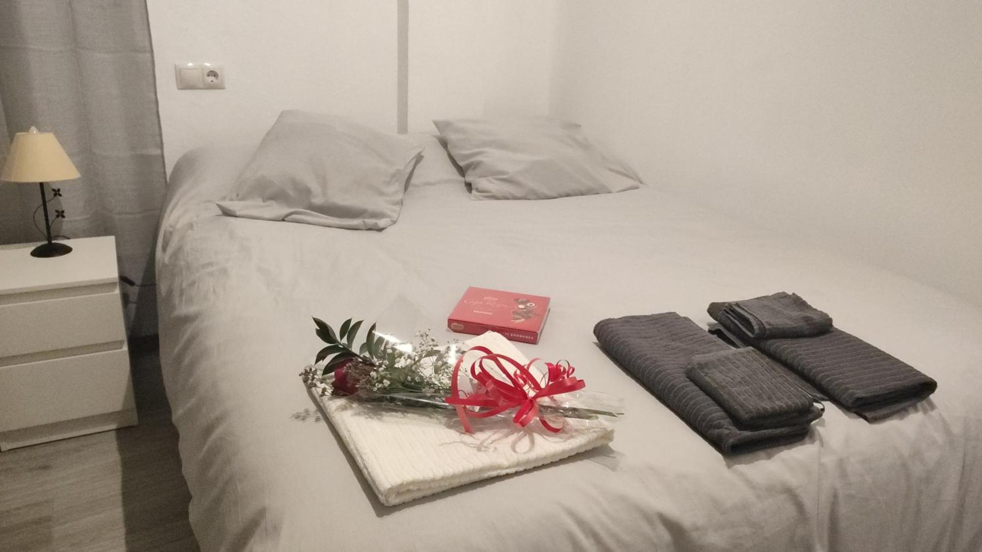 אלמדן דה לה פלטה Apartamentos De Don Juan מראה חיצוני תמונה